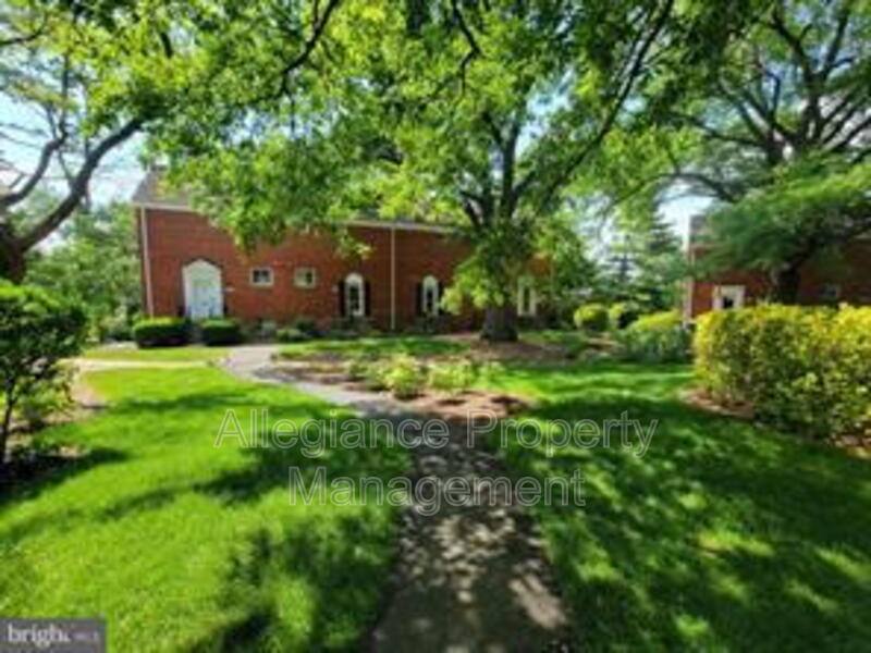 House for rent at 3472 Gunston Rd, Alexandria, VA 22302