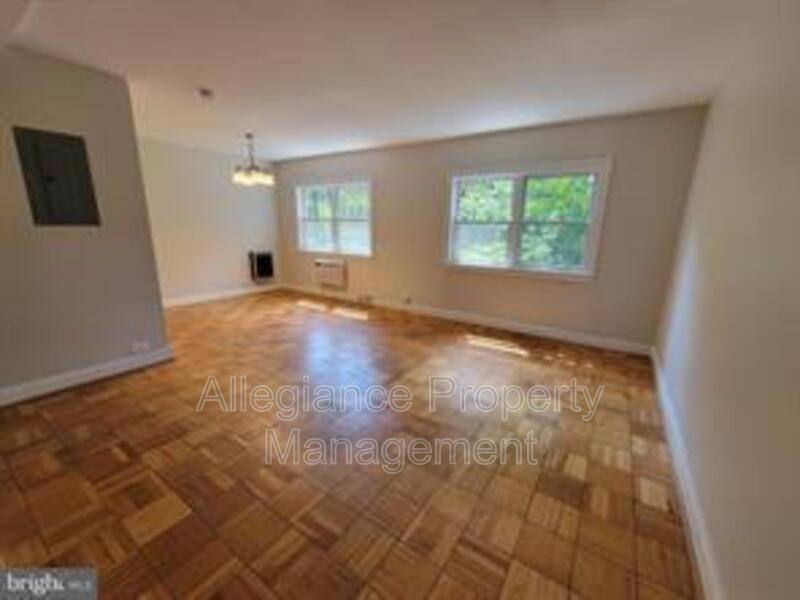 House for rent at 3472 Gunston Rd, Alexandria, VA 22302