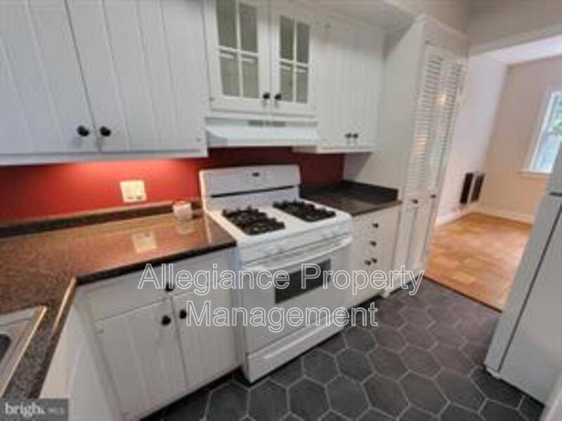 House for rent at 3472 Gunston Rd, Alexandria, VA 22302
