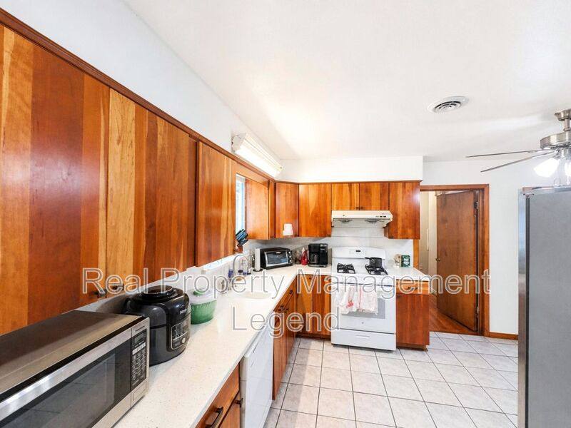 House for rent at 409 Lasalle Dr, Richardson, TX 75081