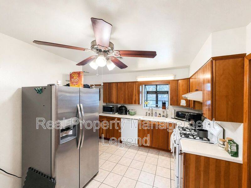 House for rent at 409 Lasalle Dr, Richardson, TX 75081