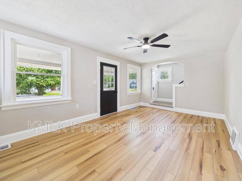 House for rent at 2899 Northland St, Cuyahoga Falls, OH 44221