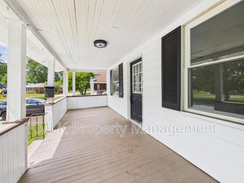 House for rent at 2899 Northland St, Cuyahoga Falls, OH 44221