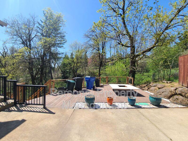Townhouse for rent at 2085 34th St, Washougal, WA 98671
