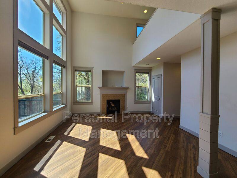 Townhouse for rent at 2085 34th St, Washougal, WA 98671