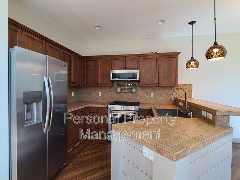 Townhouse for rent at 2085 34th St, Washougal, WA 98671