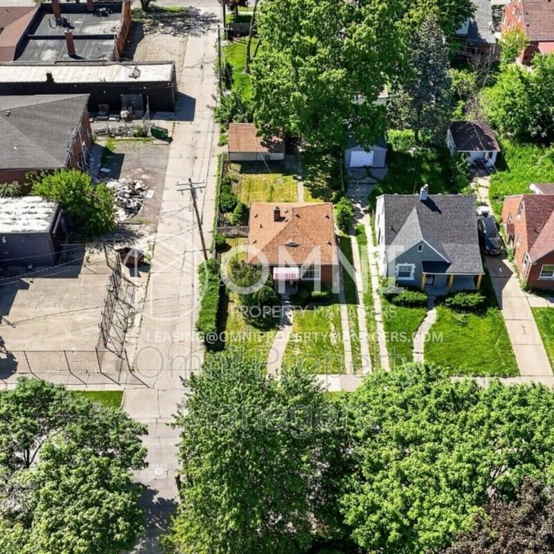 House for rent at 11529 Roxbury St, Detroit, MI 48224