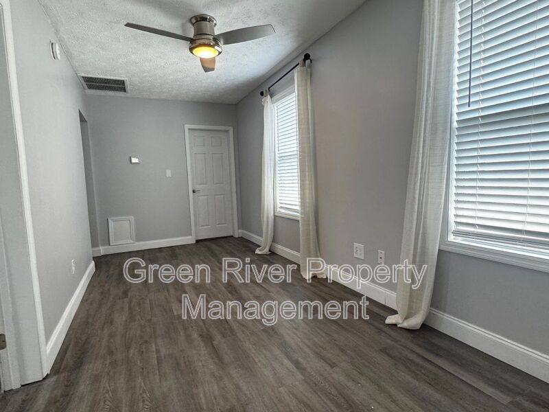House for rent at 2803 College St, Jacksonville, FL 32205