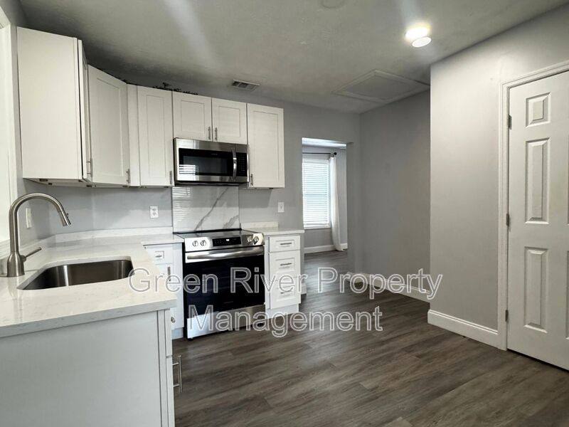 House for rent at 2803 College St, Jacksonville, FL 32205
