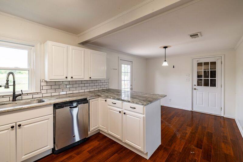 House for rent at 386 Sandy Creek Rd, Danielsville, GA 30633