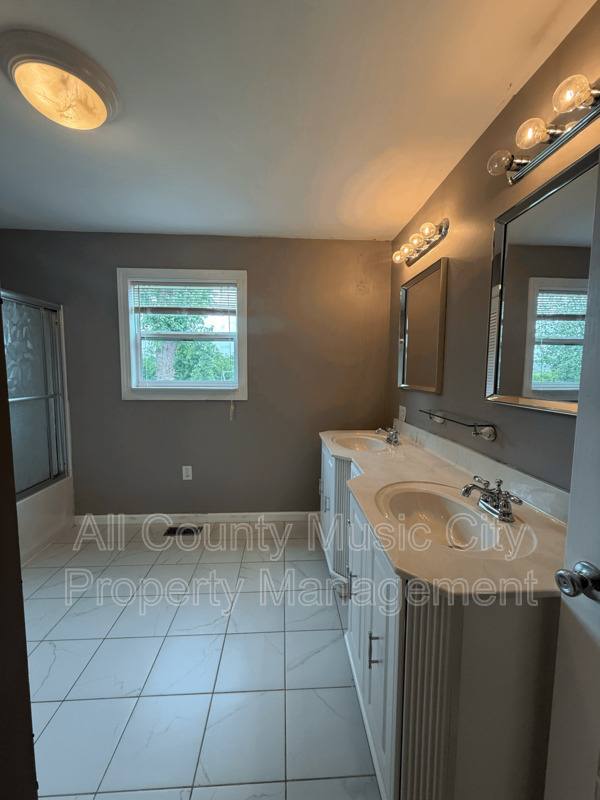 House for rent at 522 Bentley St, Gallatin, TN 37066