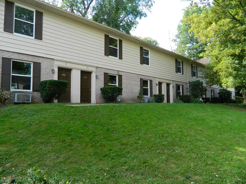 Townhouse for rent at 711 Bunker Hill Rd #16, Ashtabula, OH 44004