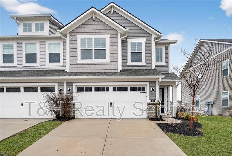Townhouse for rent at 9586 Beckett St, Avon, IN 46123
