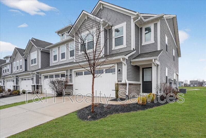 Townhouse for rent at 9586 Beckett St, Avon, IN 46123