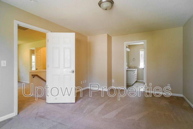 Townhouse for rent at 7306 SW Kelsi Court, Portland, OR 97223
