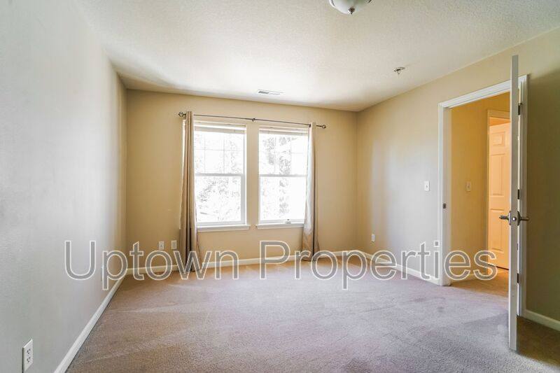 Townhouse for rent at 7306 SW Kelsi Court, Portland, OR 97223