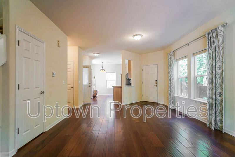Townhouse for rent at 7306 SW Kelsi Court, Portland, OR 97223