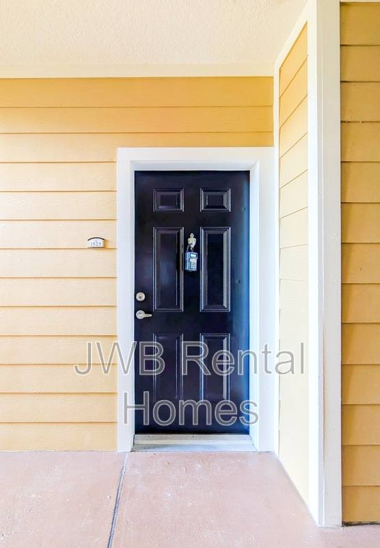 Condo for rent at 8539 Gate Parkway W #1525, Jacksonville, FL 32216