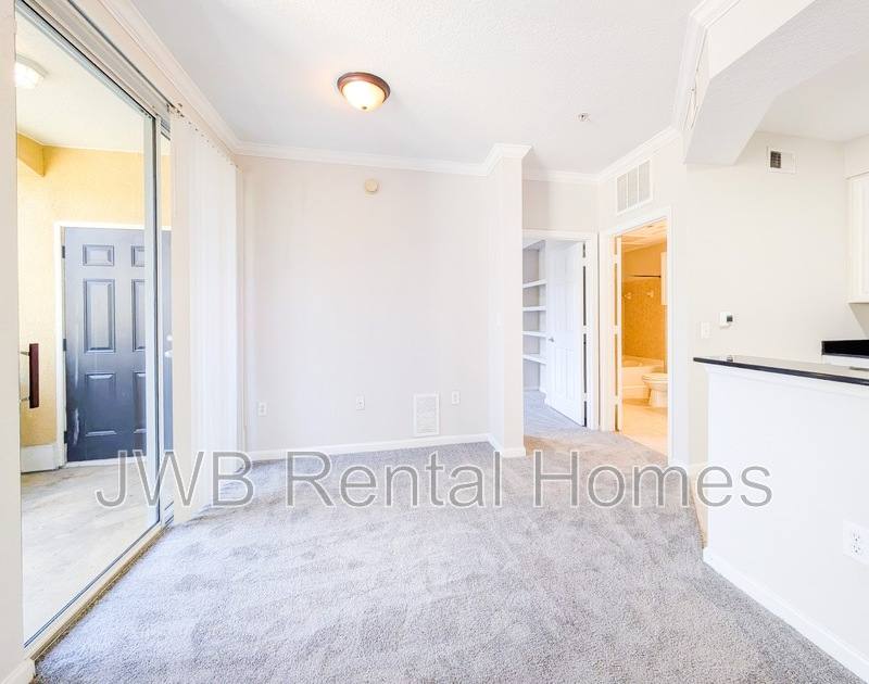 Condo for rent at 8539 Gate Parkway W #1525, Jacksonville, FL 32216