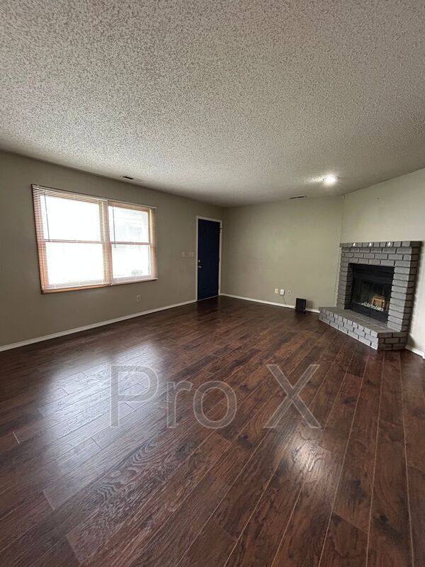 Apartment for rent at 517 E Washington #A, Pittsburg, KS 66762