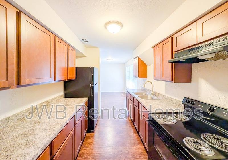 House for rent at 2225 Corot Dr, Jacksonville, FL 32210