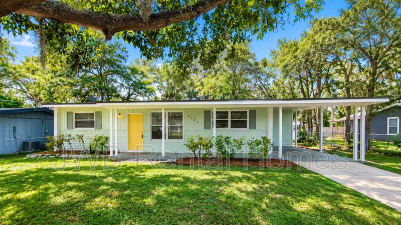 House for rent at 2225 Corot Dr, Jacksonville, FL 32210