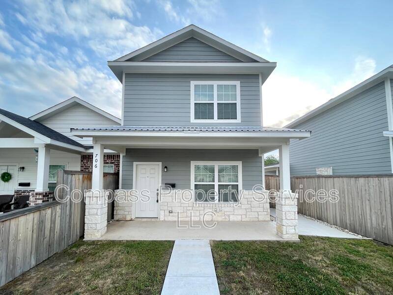 House for rent at 706 S Main St, McGregor, TX 76657