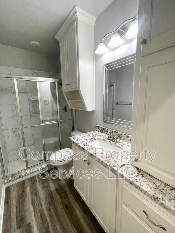 House for rent at 706 S Main St, McGregor, TX 76657