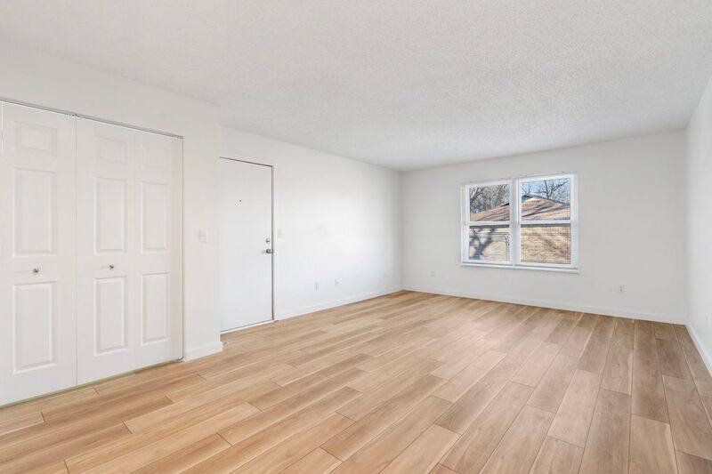 Apartment for rent at 3170 W Greenwood St #34, Springfield, MO 65807
