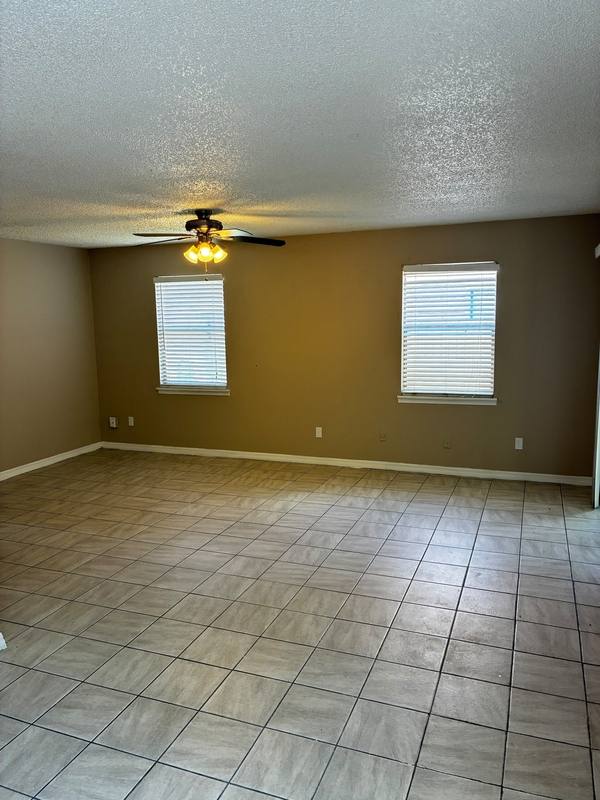 Townhouse for rent at 11671 Tanager Dr #1, Jacksonville, FL 32225