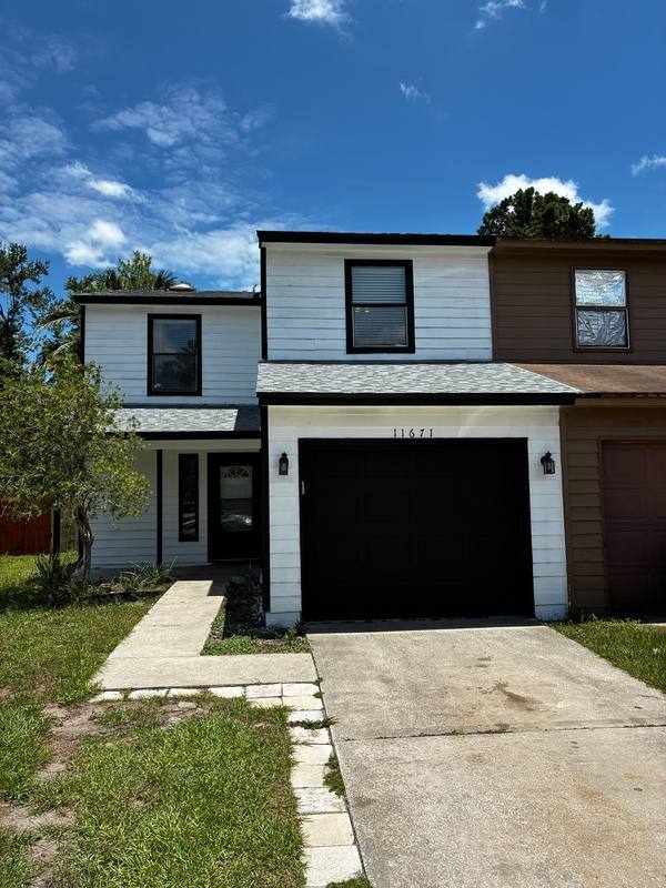 Townhouse for rent at 11671 Tanager Dr #1, Jacksonville, FL 32225