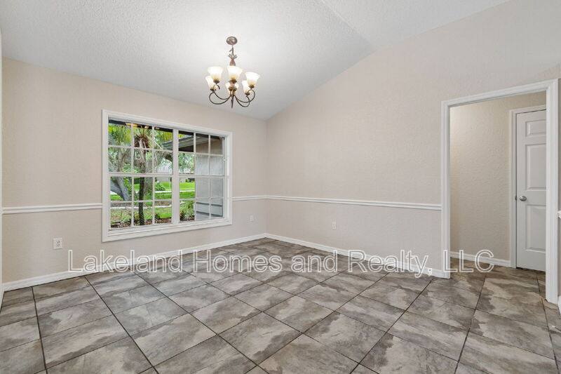 House for rent at 95 Woodside Dr, Lakeland, FL 33813