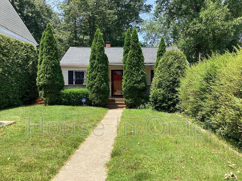 House for rent at 34 Erskine Ave, Asheville, NC 28801