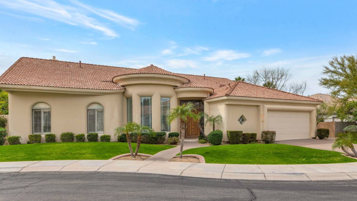House for rent at 11139 E Cannon Dr, Scottsdale, AZ 85259
