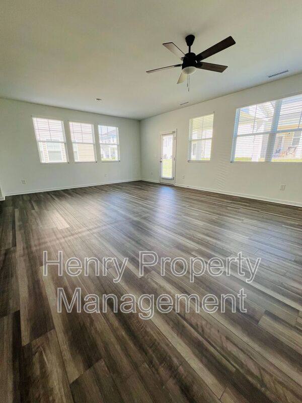 Townhouse for rent at 387 Thompson Overlook Way, Smithfield, NC 27577