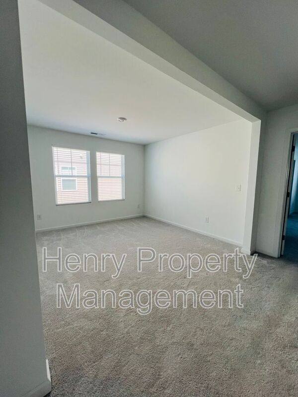 Townhouse for rent at 387 Thompson Overlook Way, Smithfield, NC 27577