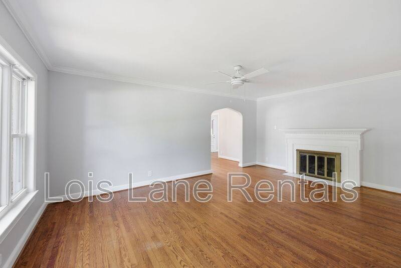 House for rent at 2043 Wappoo Dr, Charleston, SC 29412