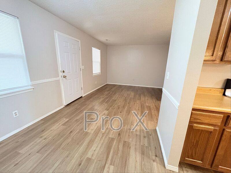Apartment for rent at 3802 College View Dr 1-8 #7, Joplin, MO 64801
