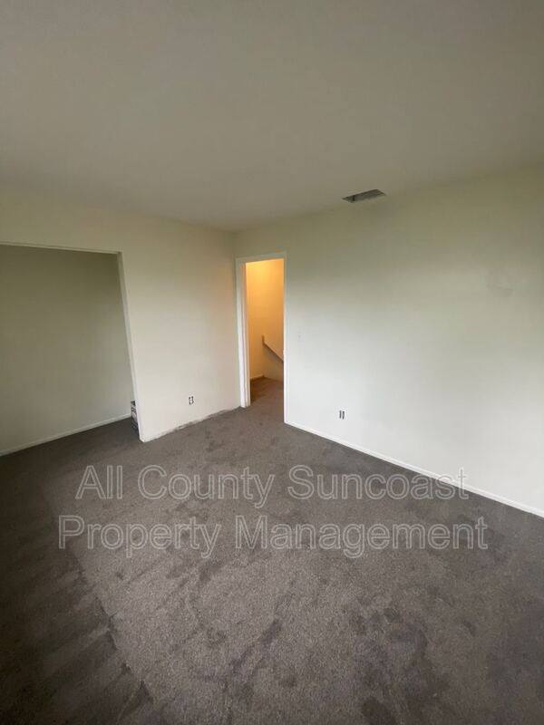 Townhouse for rent at 12133 117th St N, Largo, FL 33778
