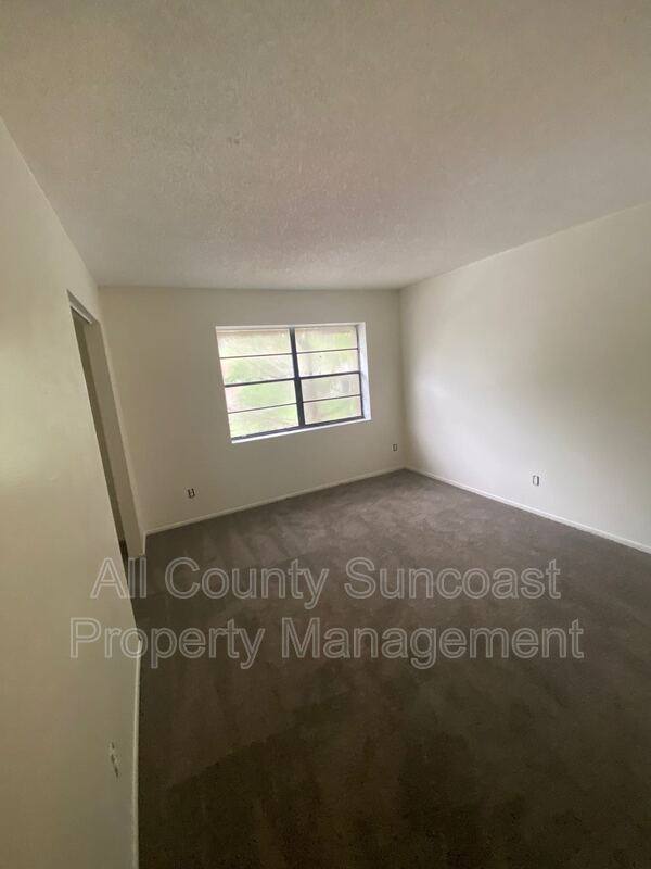Townhouse for rent at 12133 117th St N, Largo, FL 33778
