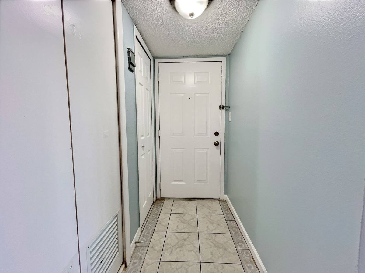 Condo for rent at 865 Sky Lake Circle, Orlando, FL 32809