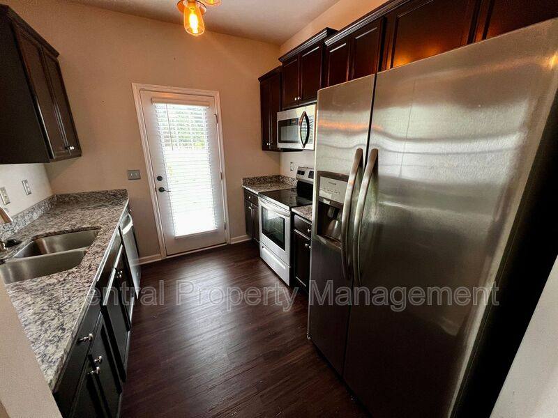 Townhouse for rent at 43 Moorlyn Lane, Greer, SC 29650