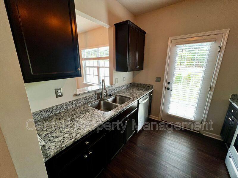 Townhouse for rent at 43 Moorlyn Lane, Greer, SC 29650