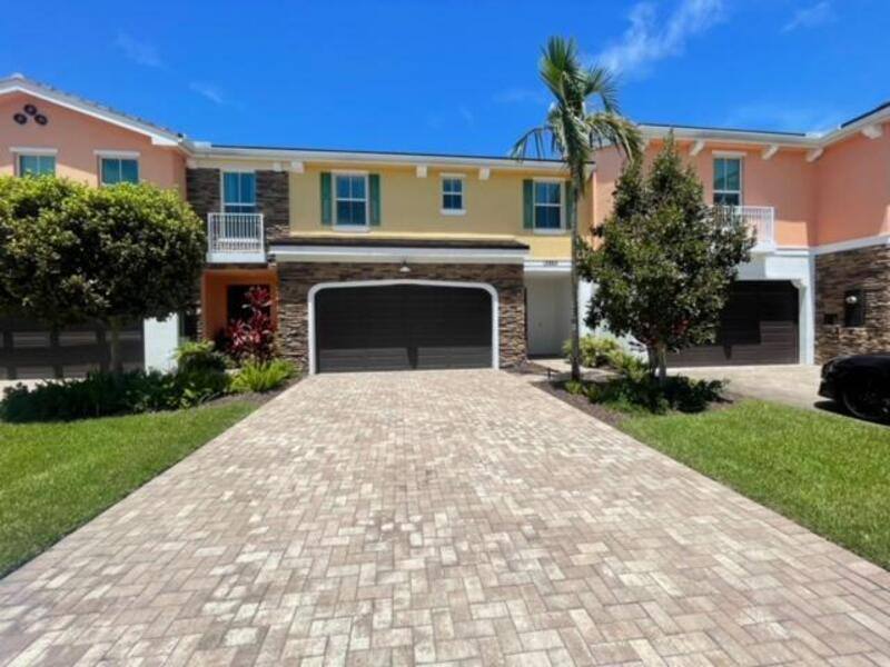 Townhouse for rent at 12885 Trevi Isle, Palm Beach Gardens, FL 33418