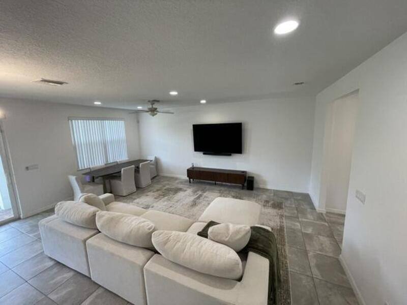 Townhouse for rent at 12885 Trevi Isle, Palm Beach Gardens, FL 33418