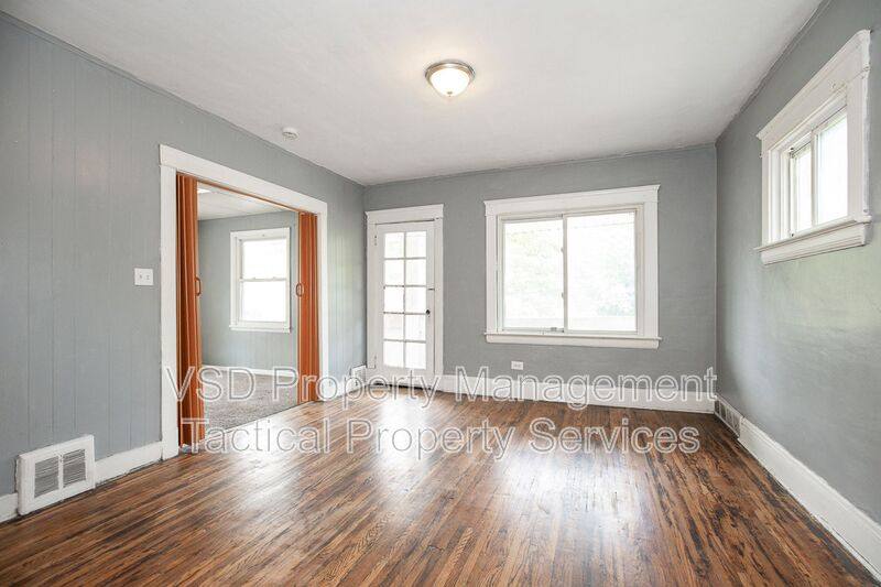 Apartment for rent at 6924 Claasen Ave #UP, Cleveland, OH 44105