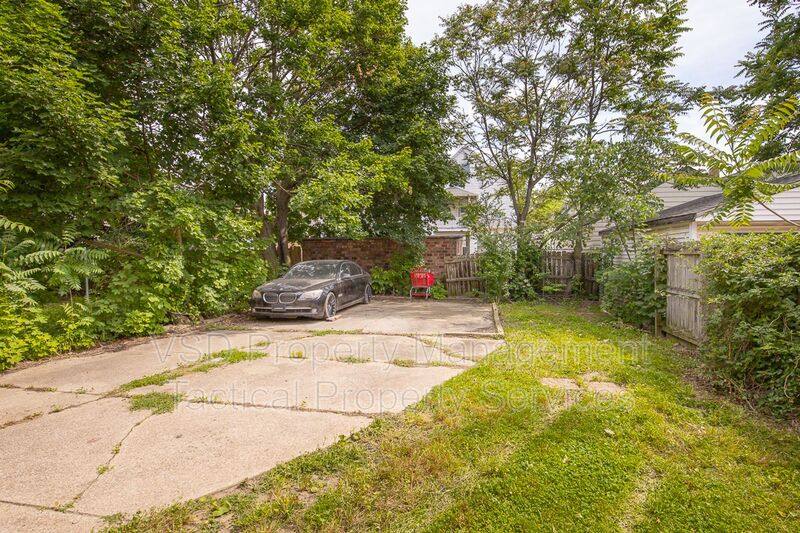 Apartment for rent at 6924 Claasen Ave #UP, Cleveland, OH 44105