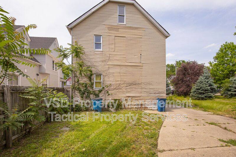 Apartment for rent at 6924 Claasen Ave #UP, Cleveland, OH 44105