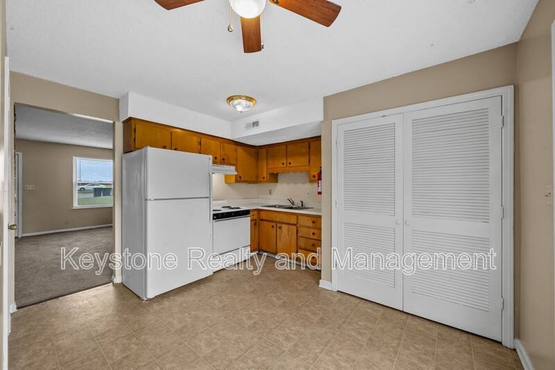 Townhouse for rent at 1070 Pembroke Oak Grove Rd #27, Oak Grove, KY 42262