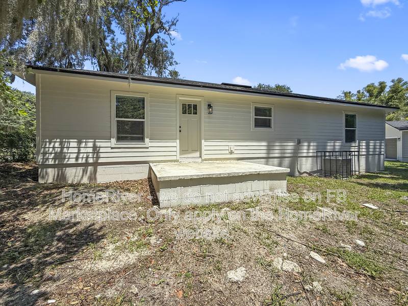 House for rent at 356 Duray Court, Jacksonville, FL 32208